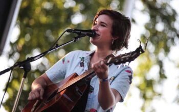 Reina del Cid on Guitar
